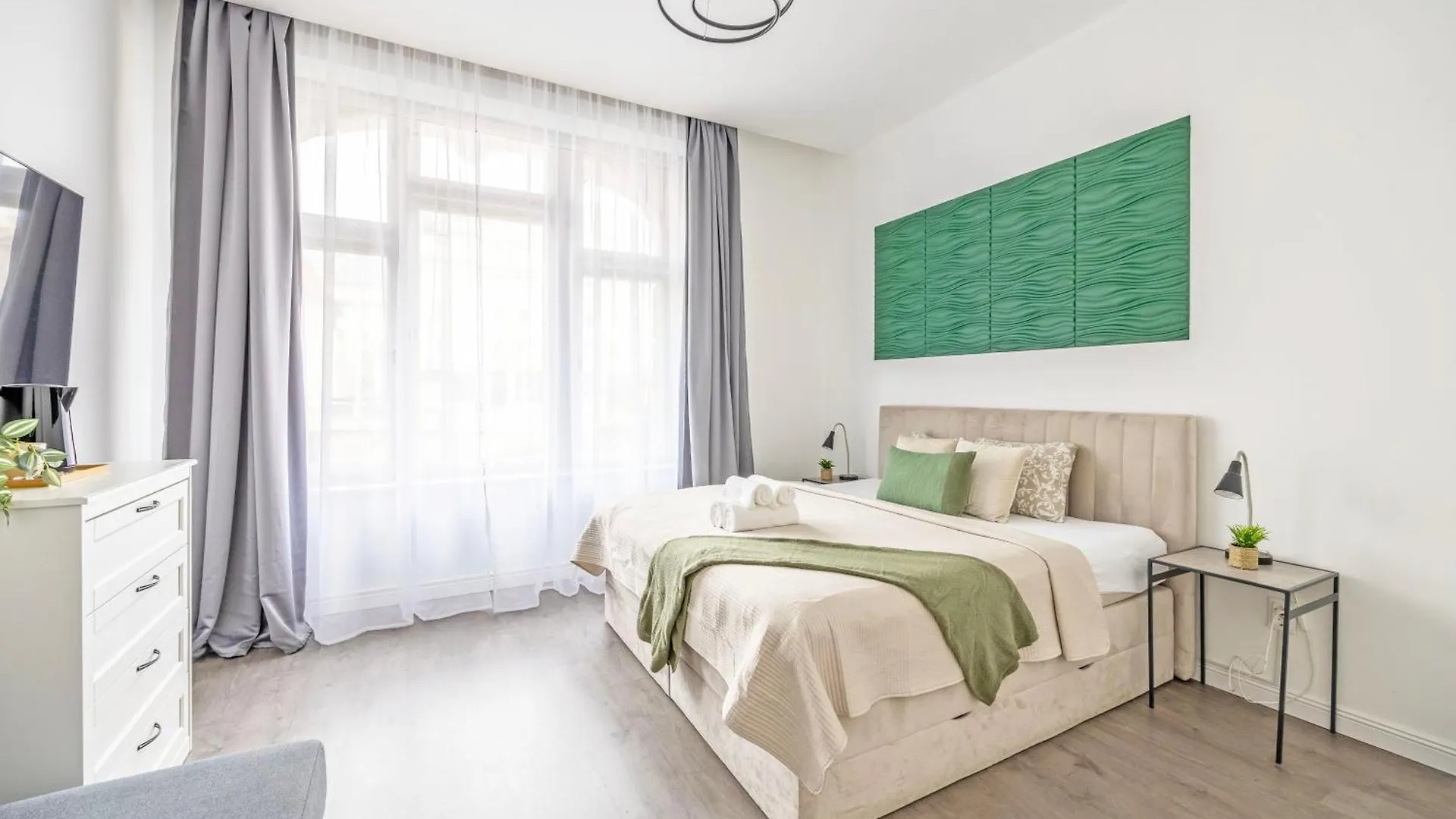 Deluxe Danube City Center Suites Next To The Fashion St' Budapest Apartment