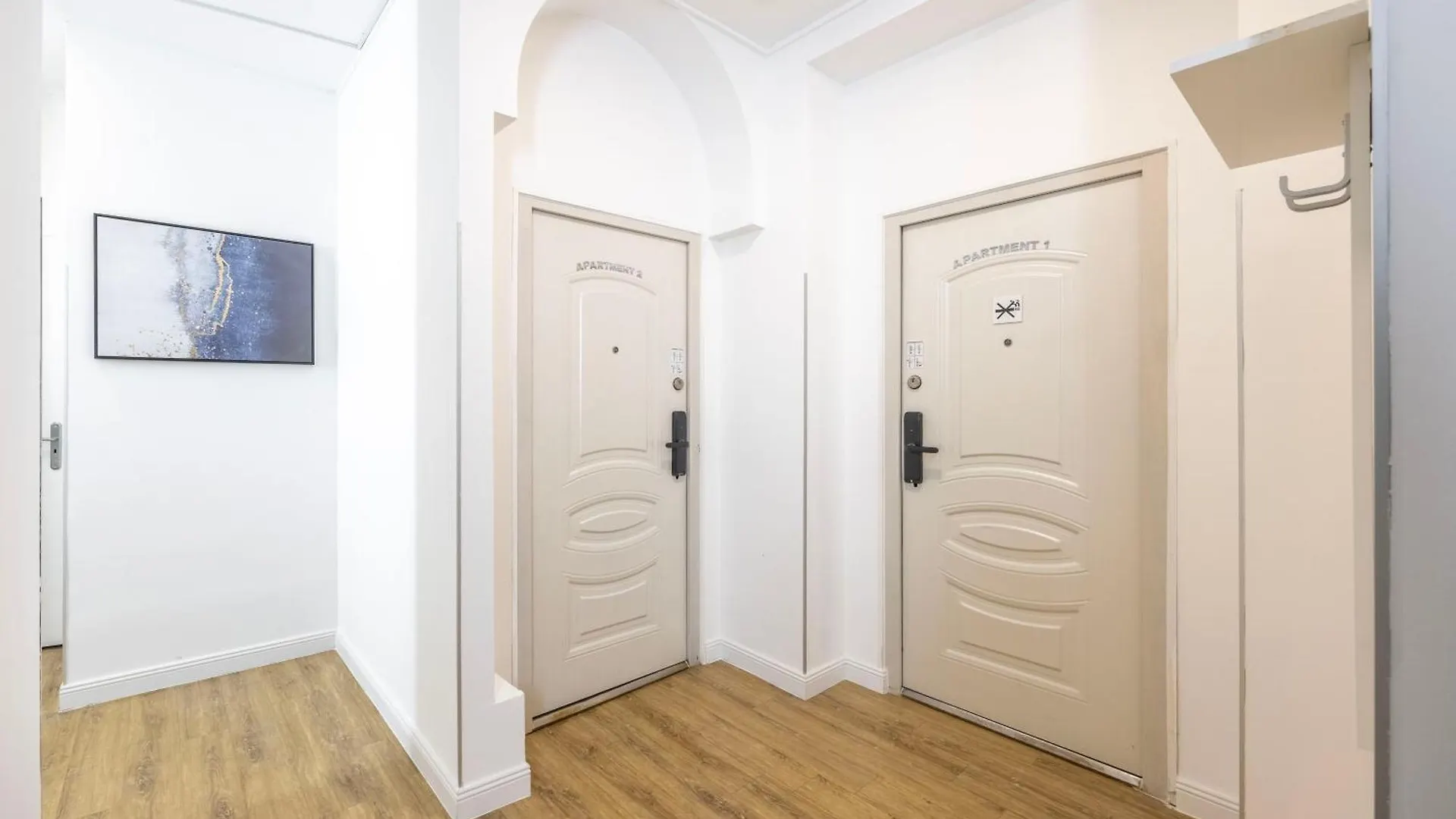 Deluxe Danube City Center Suites Next To The Fashion St' Budapeszt 0*,