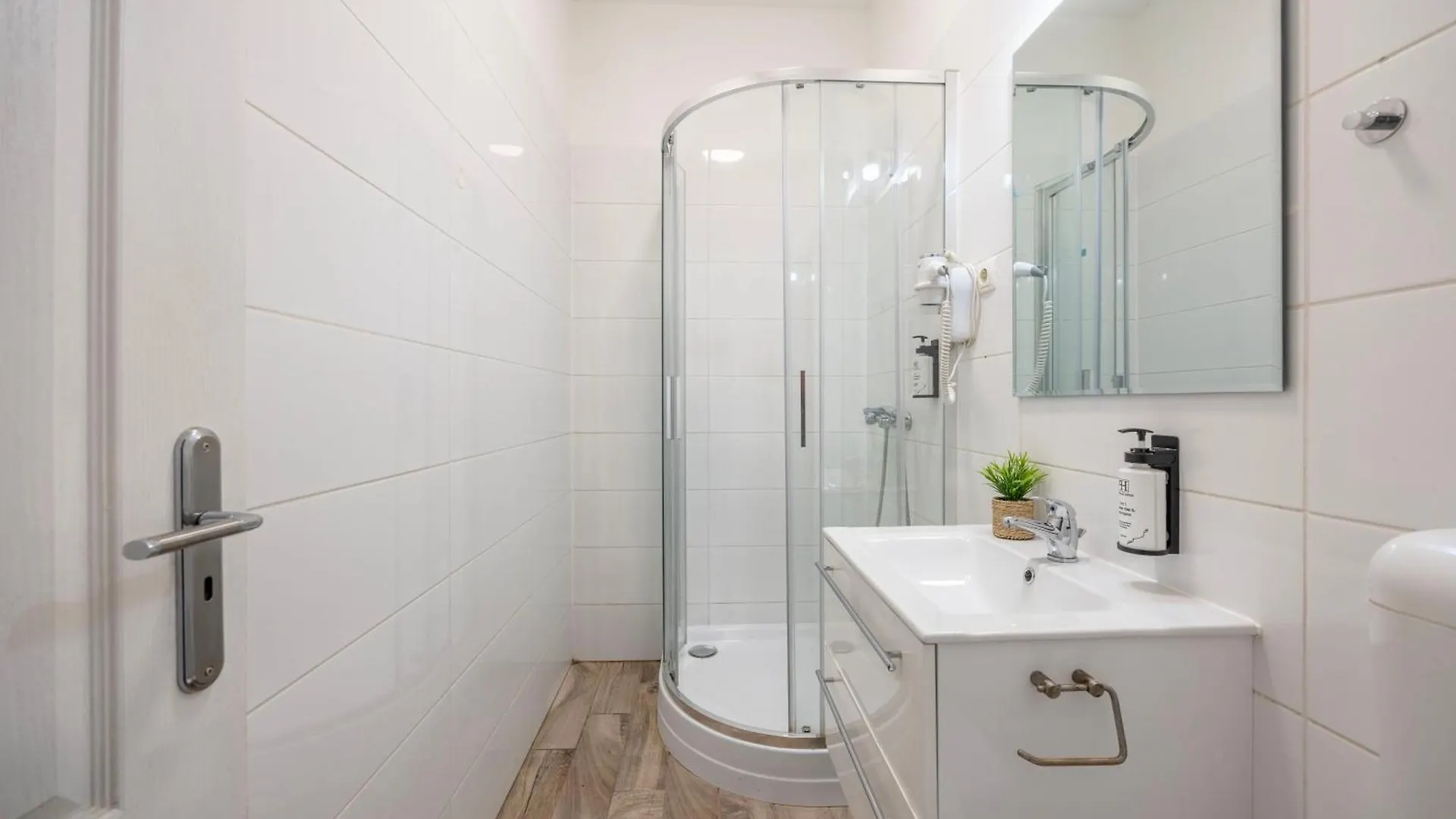 Deluxe Danube City Center Suites Next To The Fashion St' Budapeszt